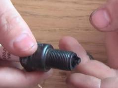 How to check spark plugs yourself